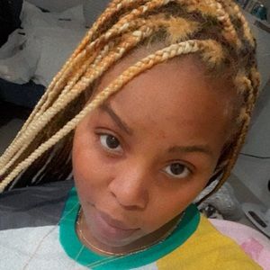 Meet your Posher, Antoinette